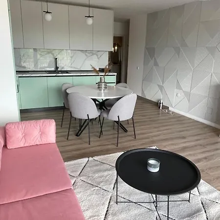 Apartament Untold *