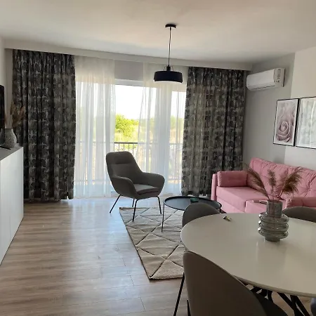 Apartament Untold דירה